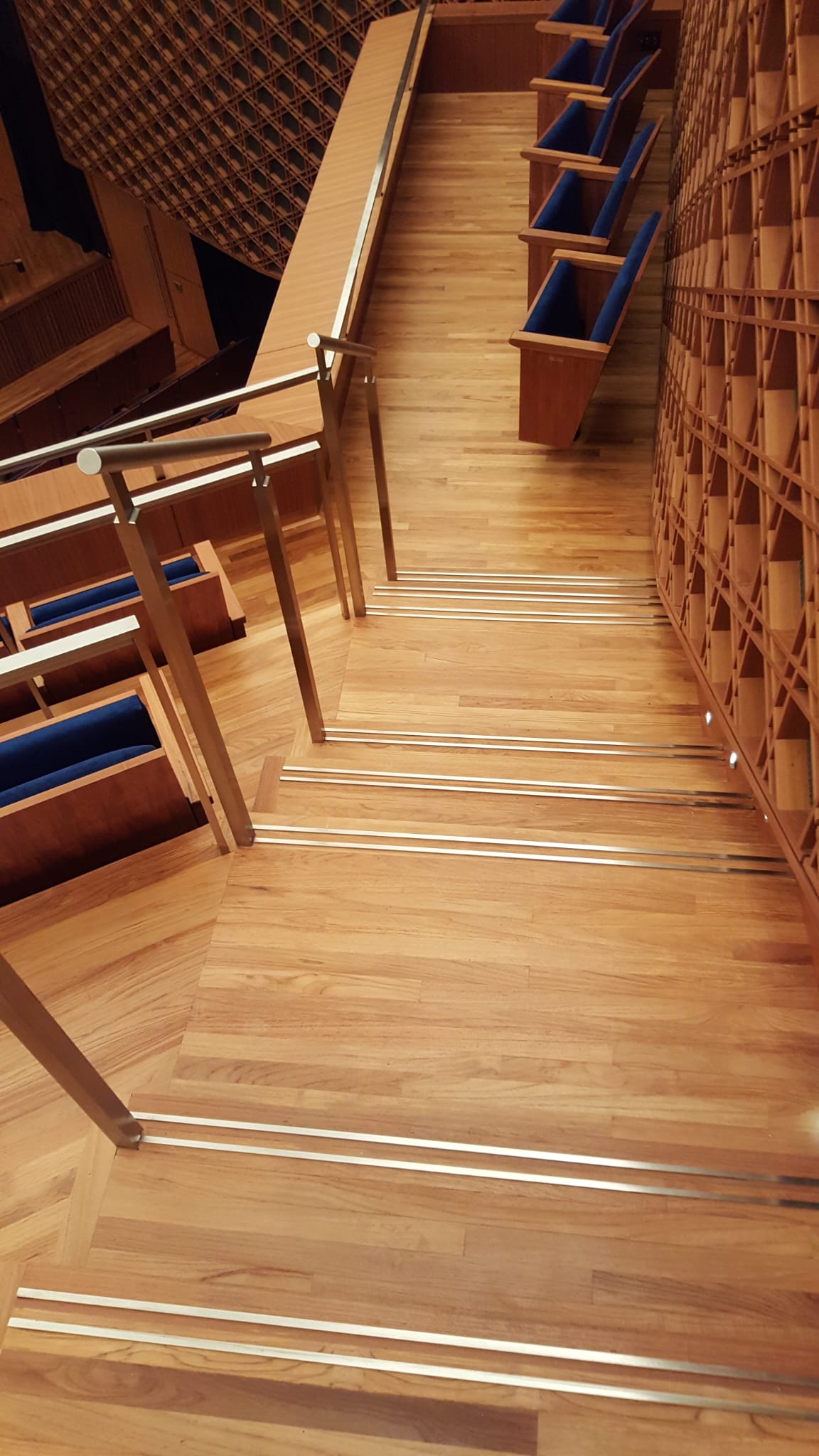 6e97a891-526f-4f71-b55e-717f26fccc00